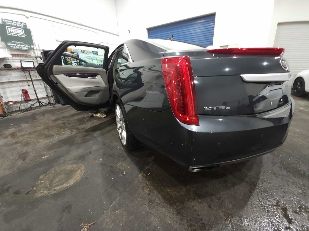 Used 2013 Cadillac XTS Platinum image 23