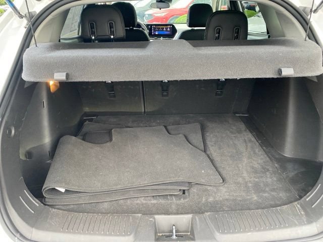 Used 2025 Chevrolet Trax LT FWD image 28