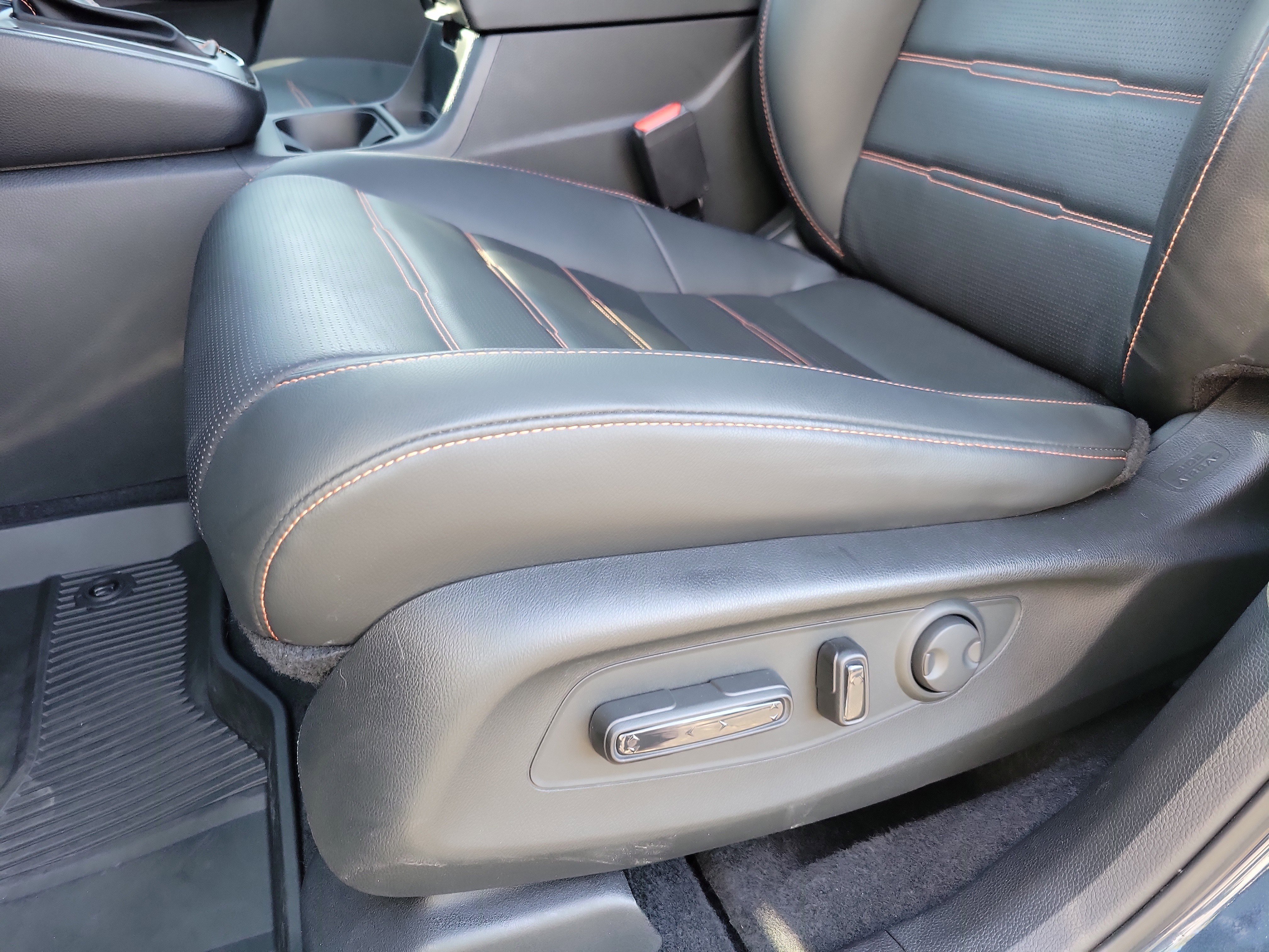 Used 2023 Honda CR-V Sport Touring image 5