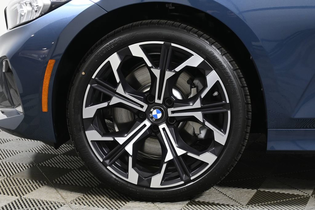 Used 2026 BMW 330i xDrive Sedan w/ Convenience Package image 12