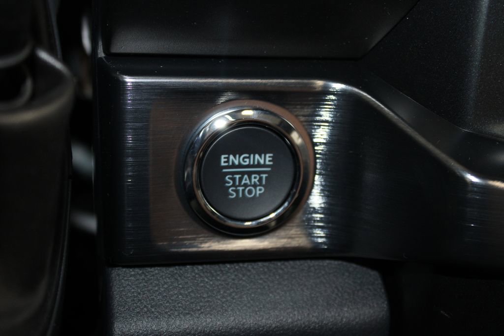New 2025 Ford F250 Lariat w/ Lariat Ultimate Package image 43