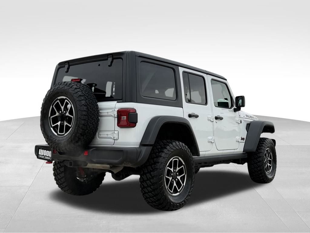 Used 2024 Jeep Wrangler Rubicon image 3