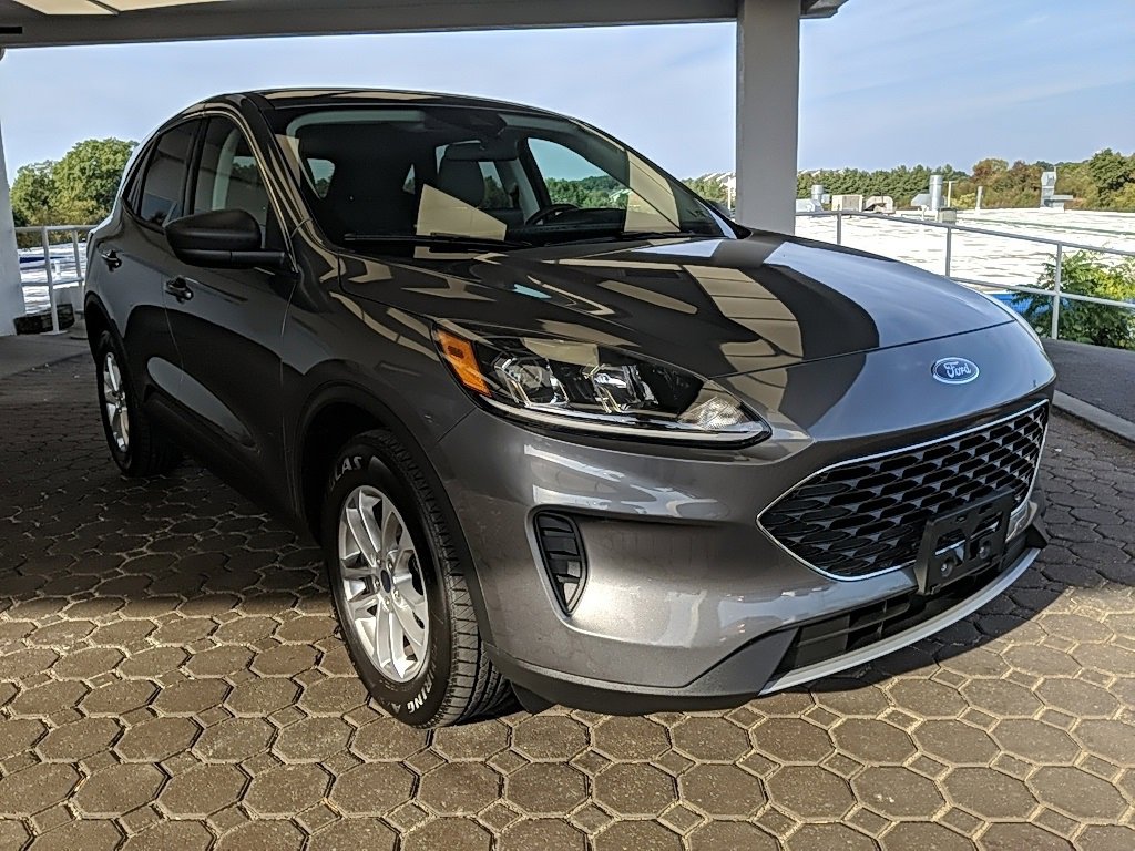 Certified 2022 Ford Escape SE w/ Convenience Package image 3