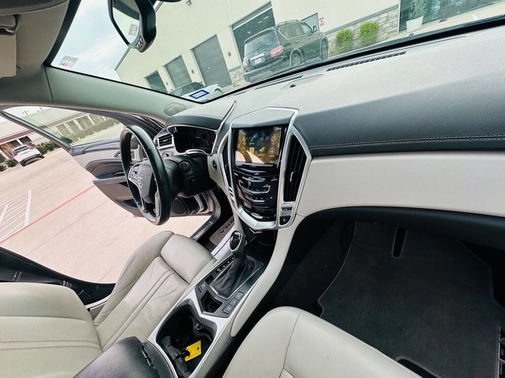 Used 2014 Cadillac SRX Luxury w/ Driver Awareness Package image 23