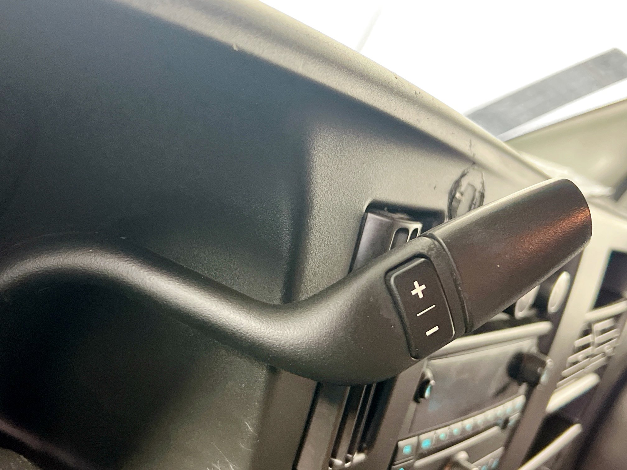 Used 2020 Chevrolet Express 3500 Extended w/ Driver Convenience Package RWD image 23
