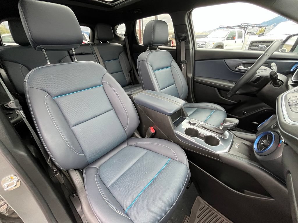 Used 2025 Chevrolet Blazer RS w/ Driver Confidence II Package AWD/4WD image 20