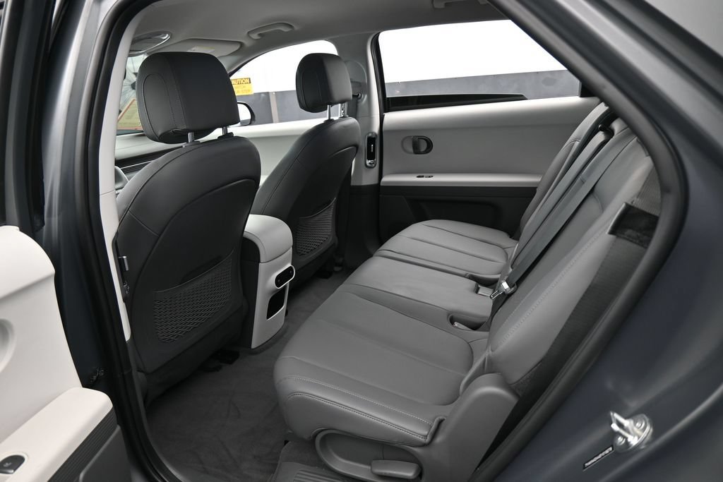 Used 2025 Hyundai Ioniq 5 SEL RWD image 39