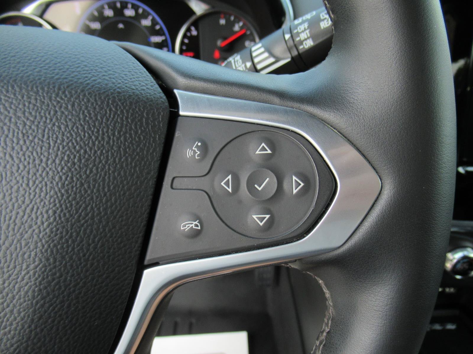 Used 2023 Chevrolet Traverse Premier w/ Redline Edition FWD image 26