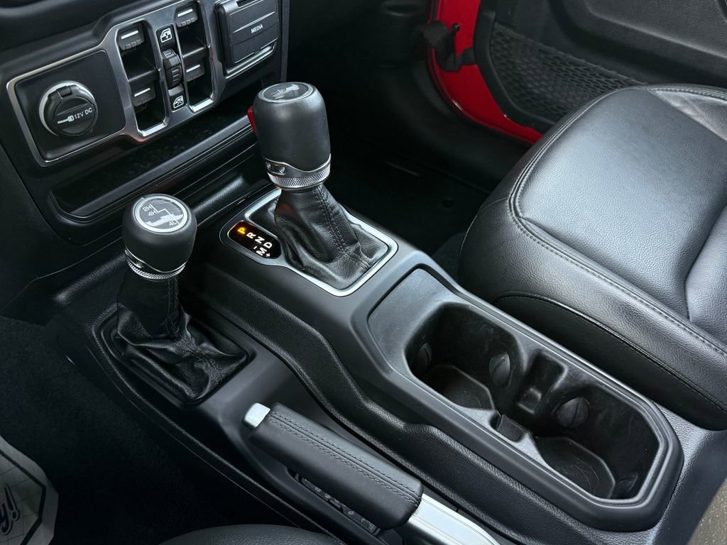 Used 2022 Jeep Wrangler Unlimited Sahara image 27