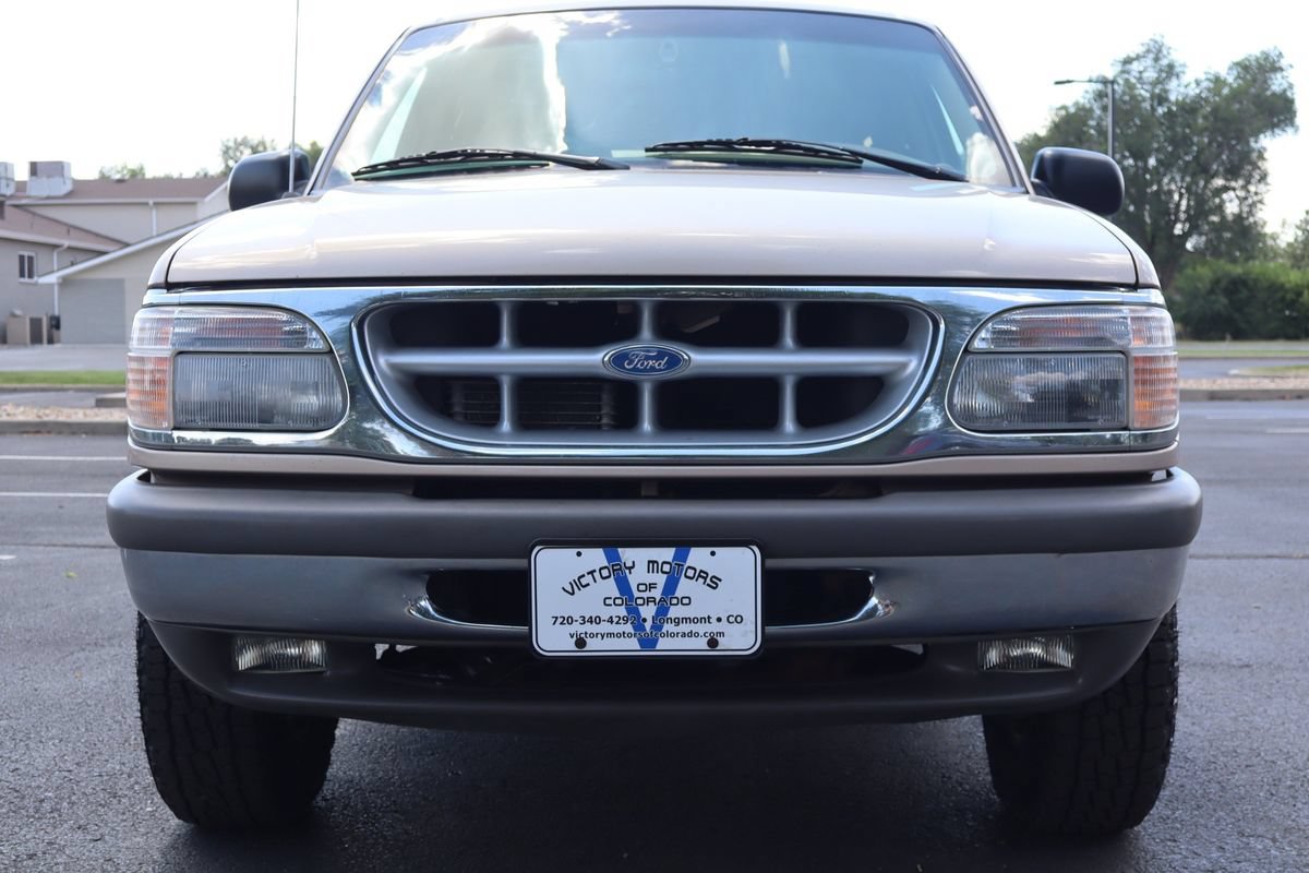 Used 1996 Ford Explorer XLT AWD/4WD image 13