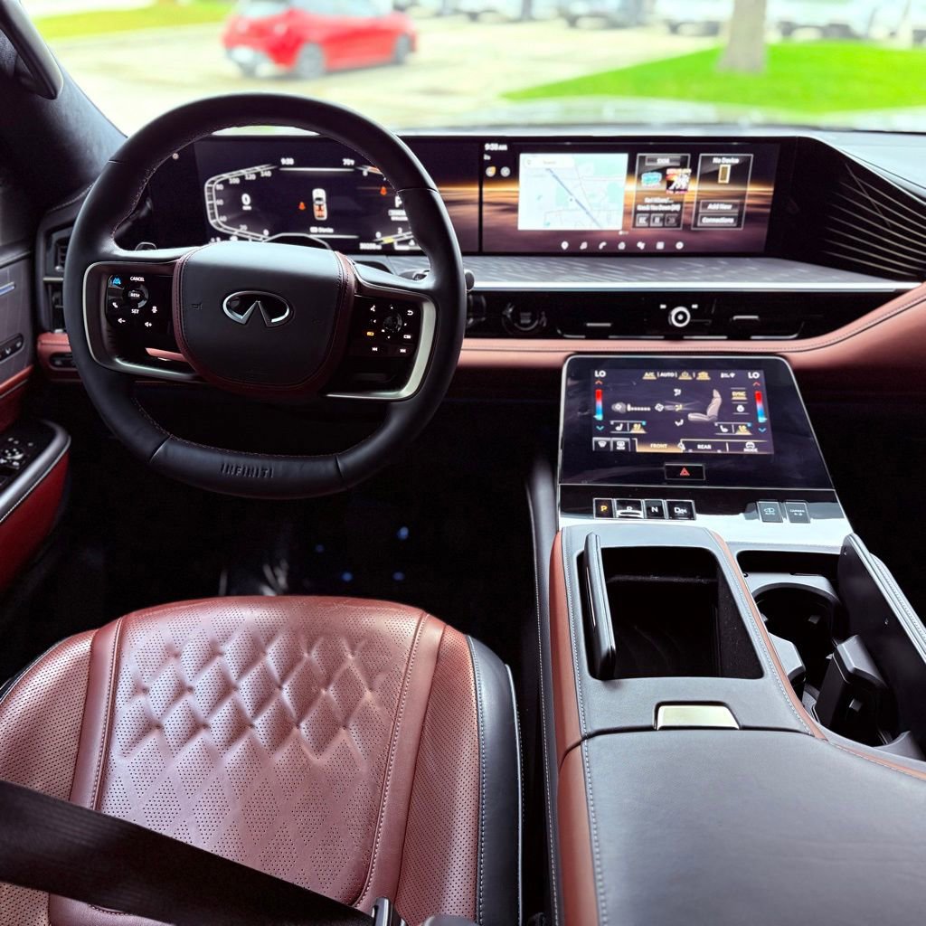Used 2025 INFINITI QX80 Autograph image 11