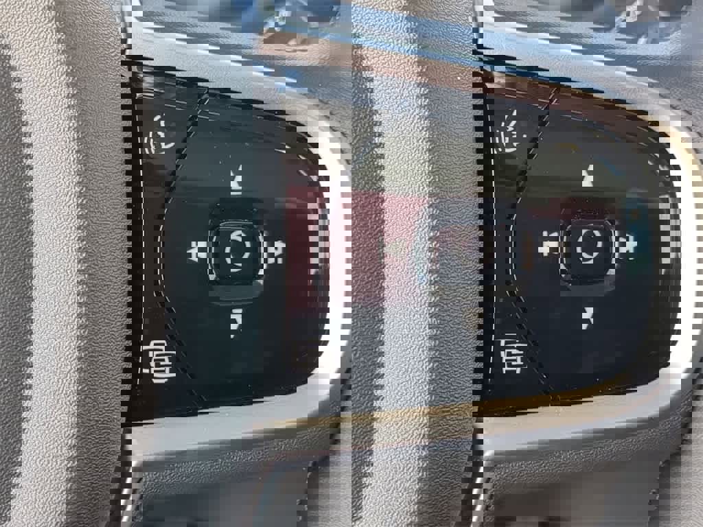 Certified 2025 Volvo XC90 T8 Ultra w/ Protection Package Premier image 25