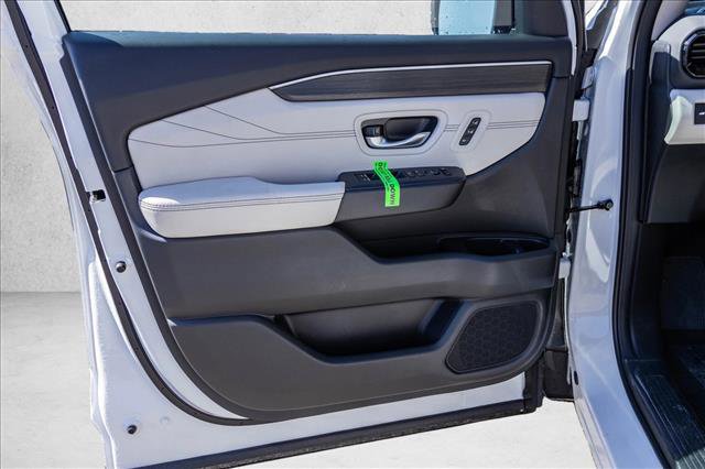 New 2026 Honda Pilot Touring image 12
