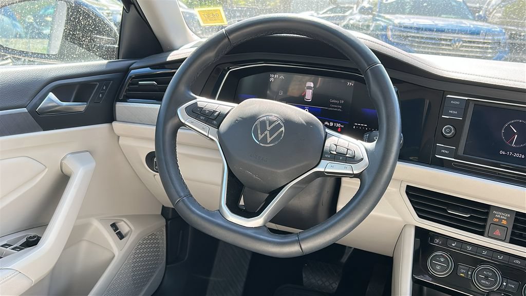 Used 2023 Volkswagen Jetta SE w/ Panoramic Sunroof Package FWD image 24