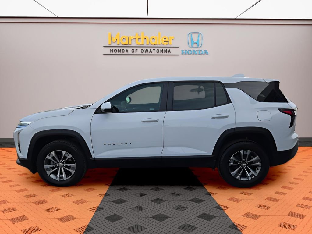 Used 2025 Chevrolet Equinox LT AWD/4WD image 2