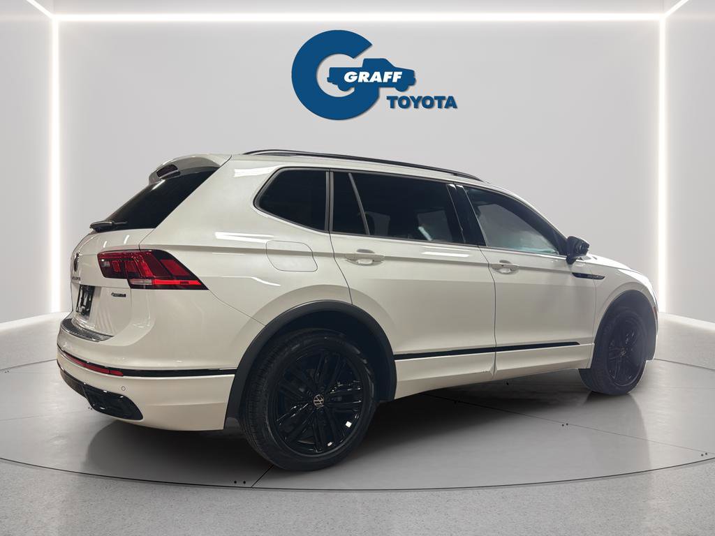 Used 2022 Volkswagen Tiguan SE R-Line image 7