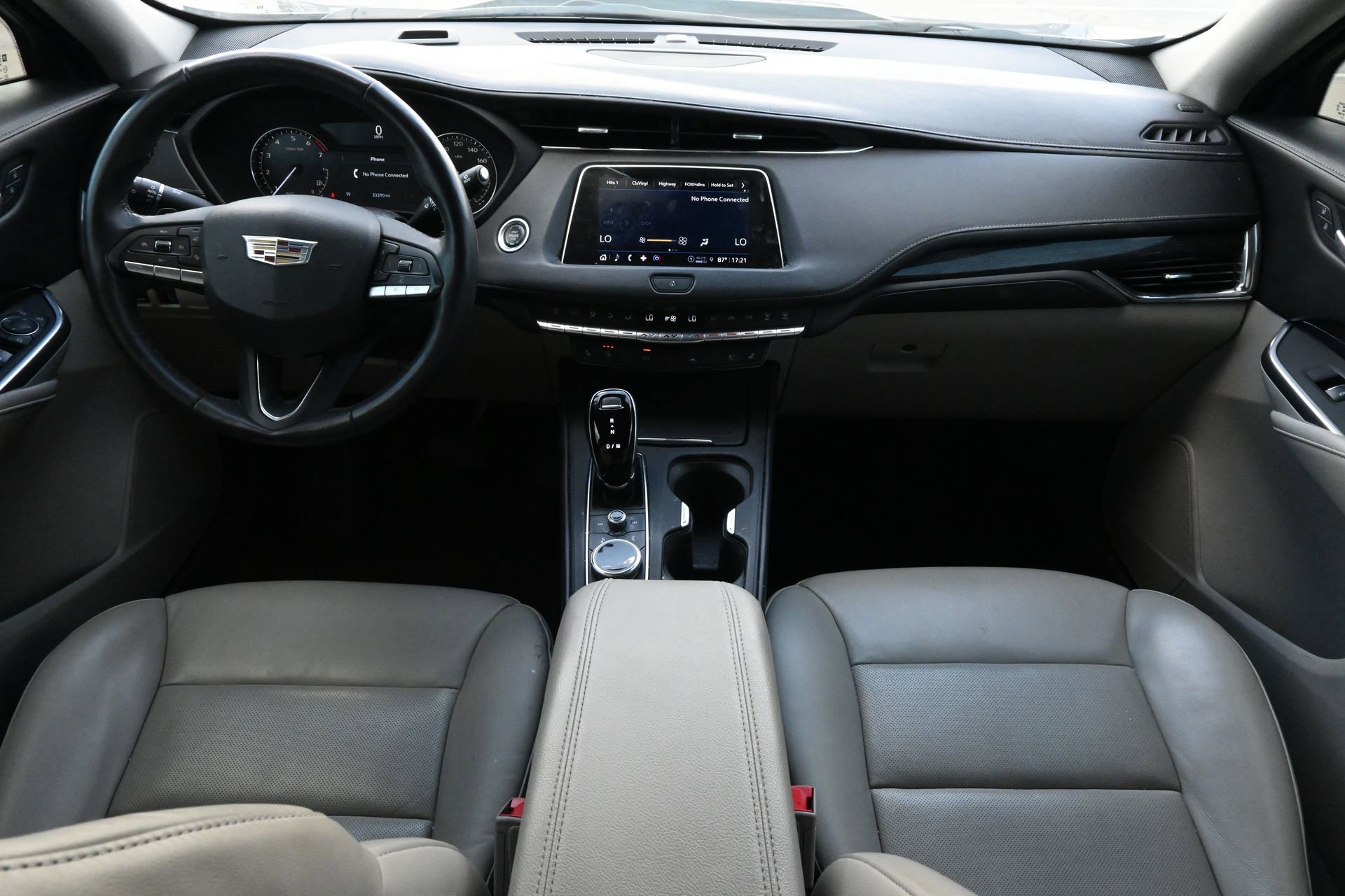 Certified 2023 Cadillac XT4 Premium Luxury FWD image 7