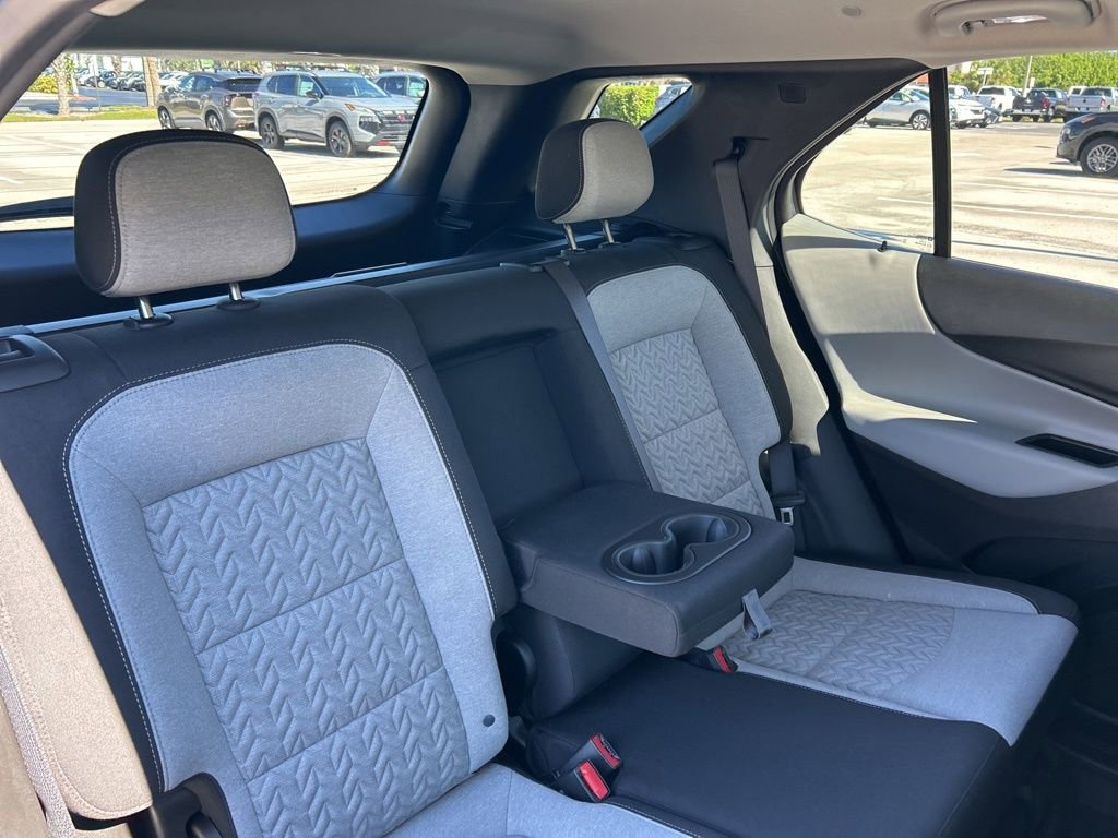 Used 2022 Chevrolet Equinox LS w/ LS Convenience Package image 42