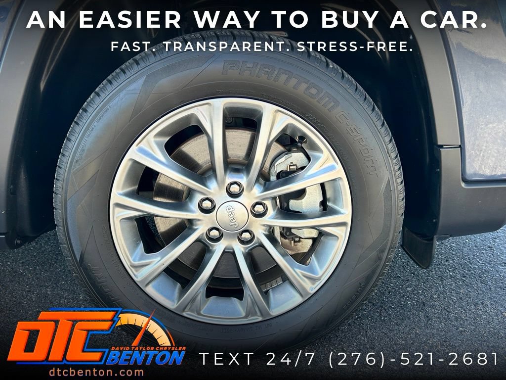 Used 2021 Jeep Cherokee Latitude Lux w/ Comfort/Convenience Group AWD/4WD image 30