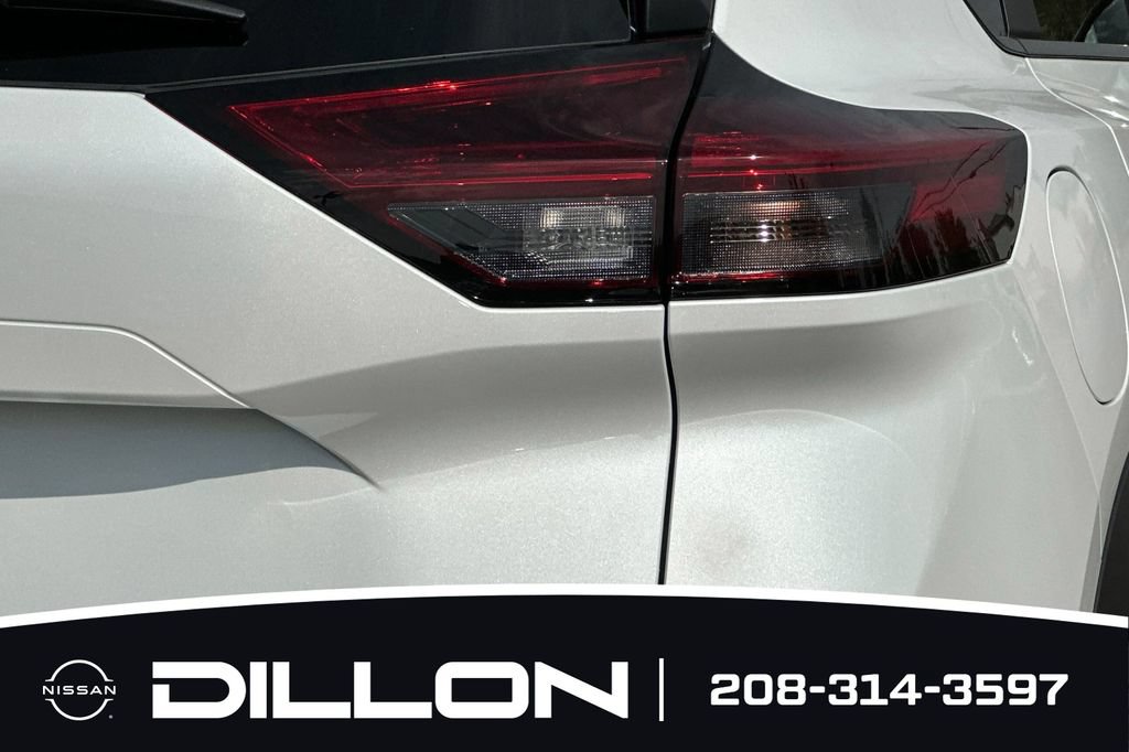New 2026 Nissan Rogue SV AWD/4WD image 28