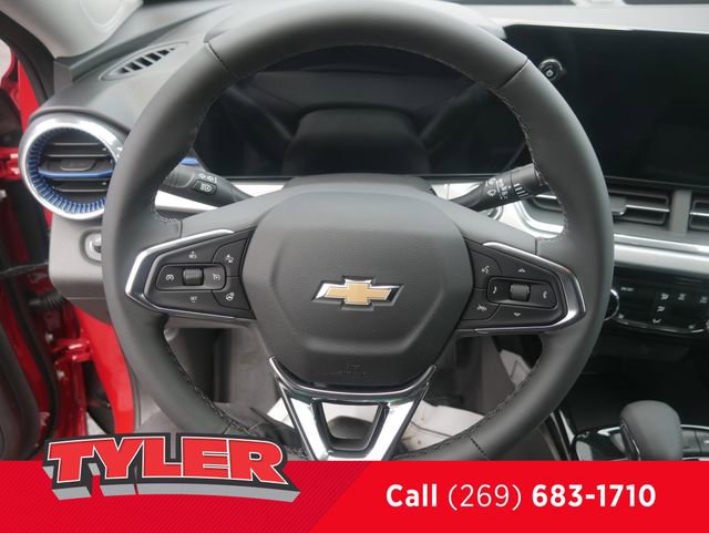New 2026 Chevrolet Trax LT w/ Driver Confidence Package FWD image 28