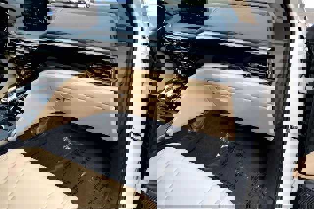 Used 2023 Acura MDX SH-AWD image 16