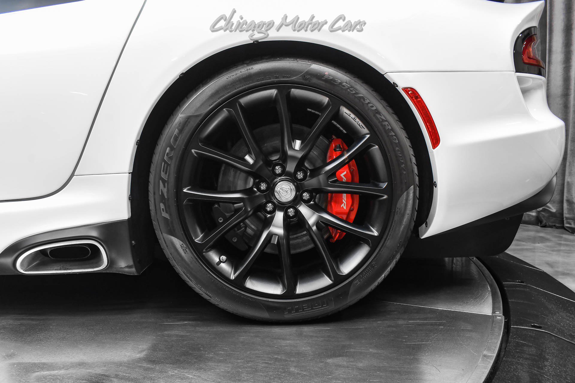 Used 2013 SRT Viper GTS w/ GTS Laguna Interior Pkg RWD image 46