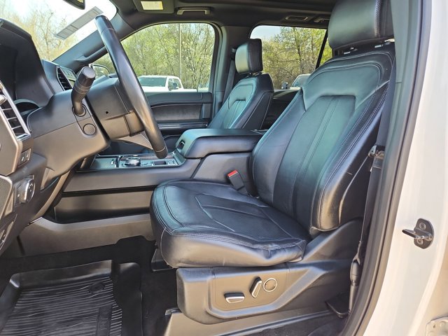 Used 2019 Ford Expedition Limited w/ Texas Edition Package image 17