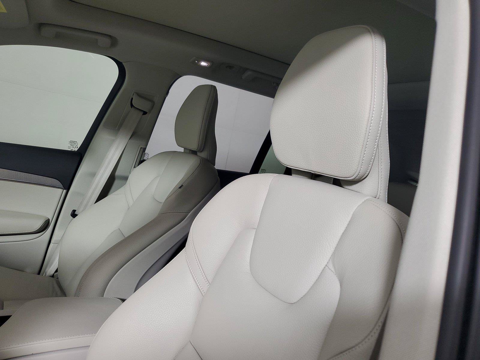 Certified 2024 Volvo XC90 T8 Plus w/ Protection Package AWD/4WD image 23