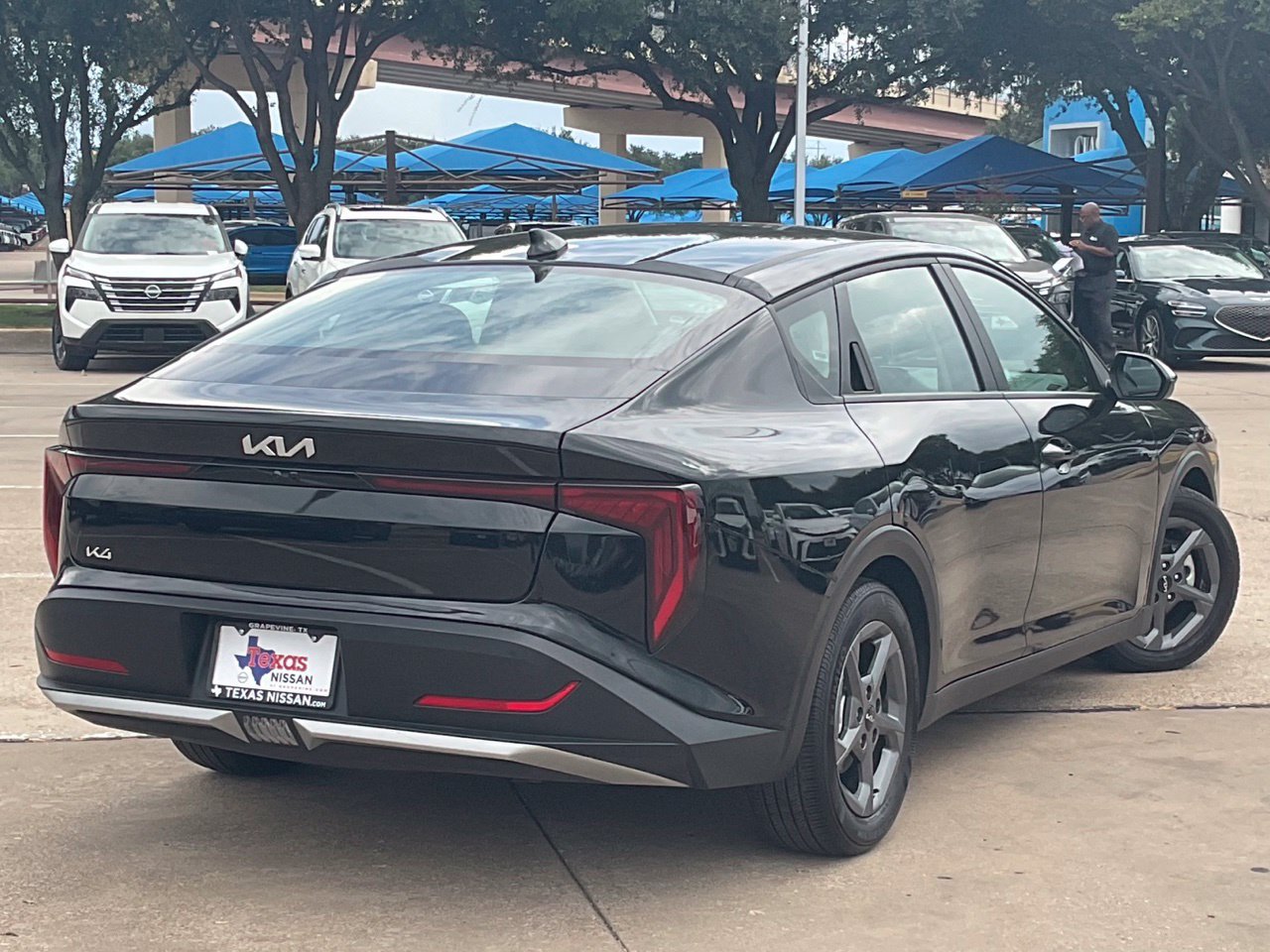 Used 2025 Kia K4 FWD image 4