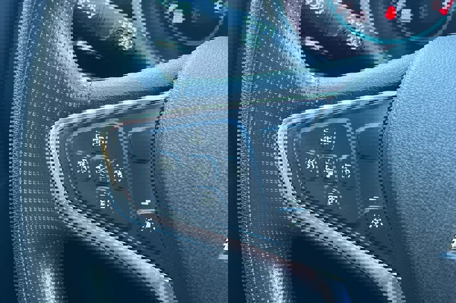 Used 2024 Chevrolet Malibu LT image 30