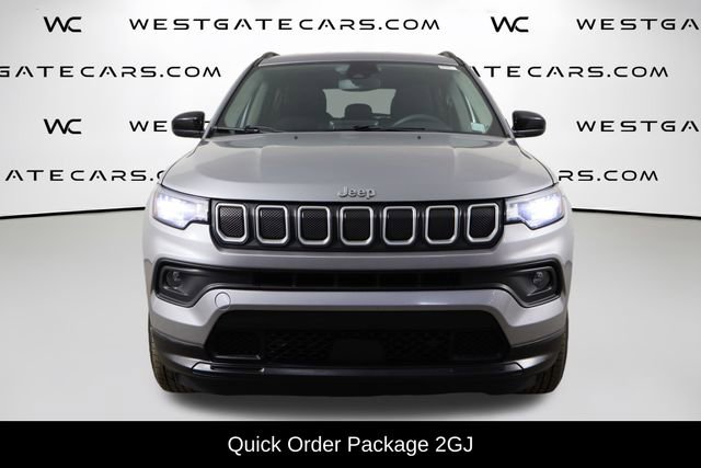 Used 2022 Jeep Compass Latitude AWD/4WD image 2