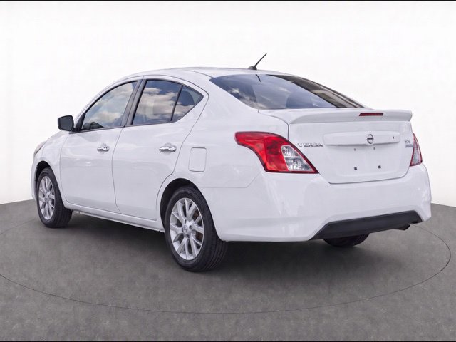 Used 2018 Nissan Versa SV w/ SV Special Edition Package FWD image 4