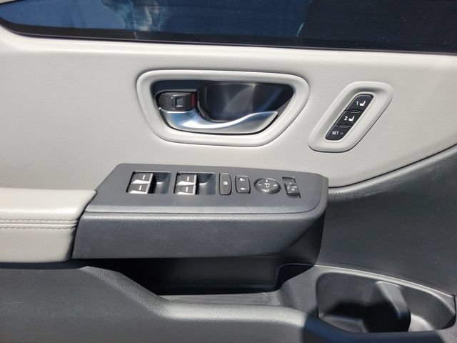 Used 2025 Honda Pilot Touring image 16