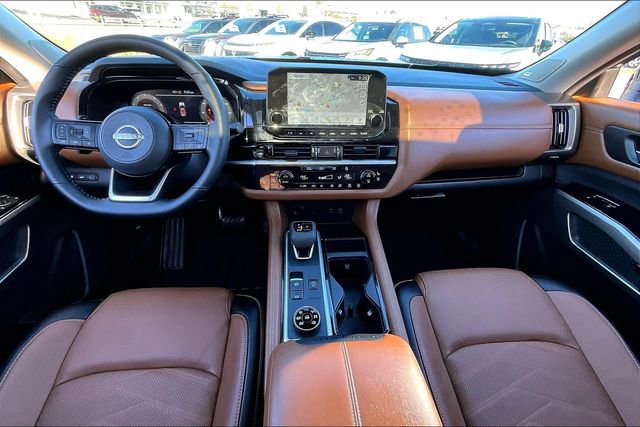 Certified 2025 Nissan Pathfinder Platinum w/ Cargo Package image 7