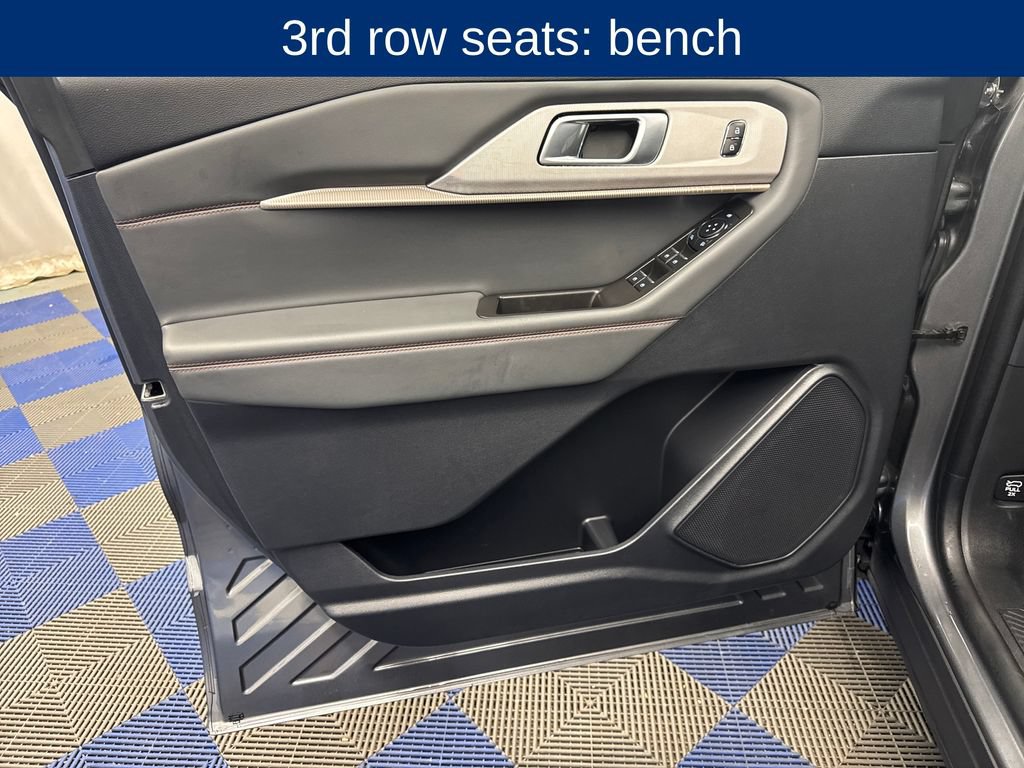 Certified 2025 Ford Explorer Active AWD/4WD image 11