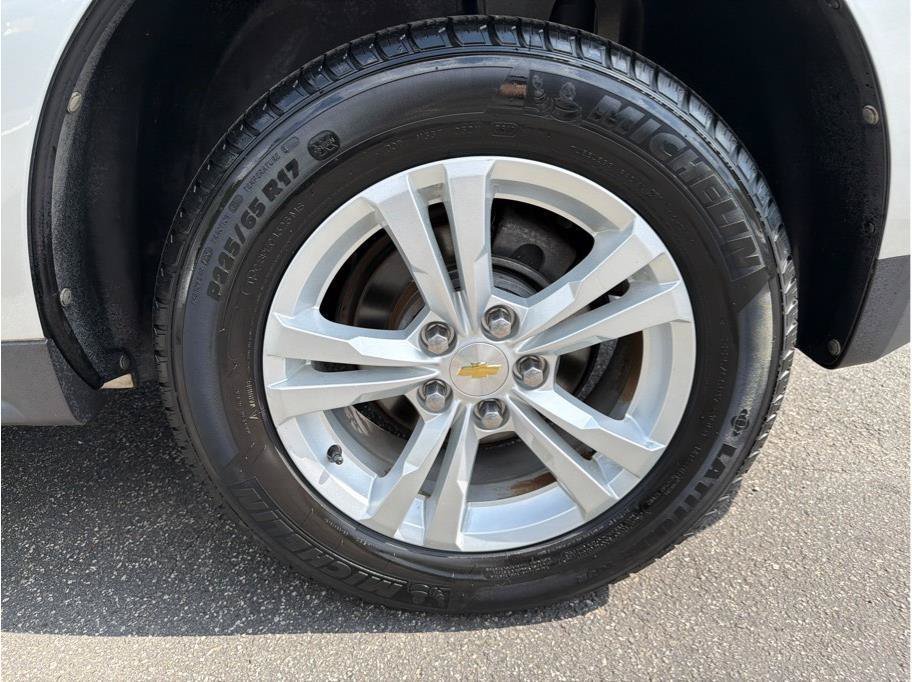 Used 2011 Chevrolet Equinox LT w/ Driver Convenience Package FWD image 19