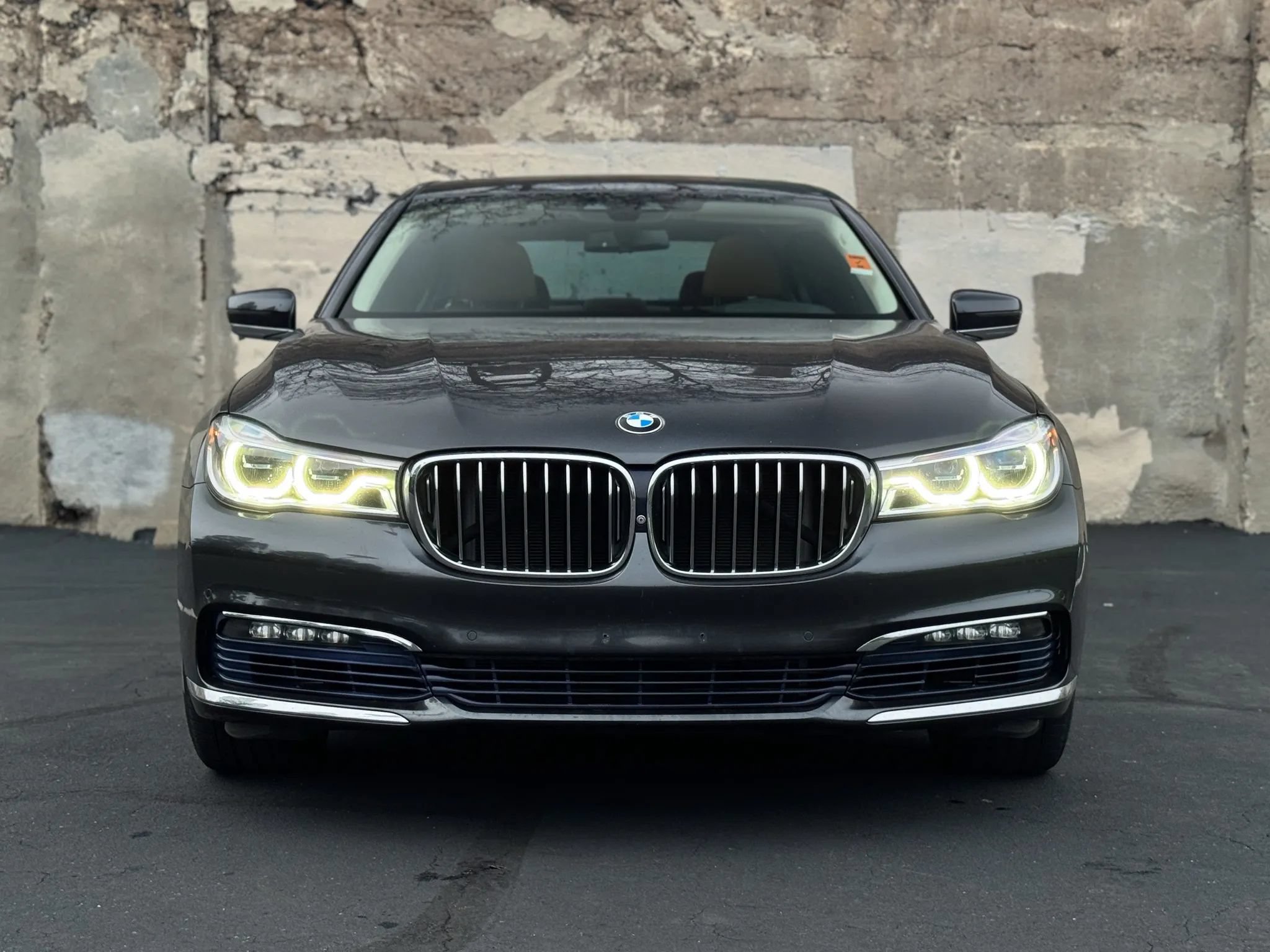 Used 2016 BMW 750i xDrive AWD/4WD image 11