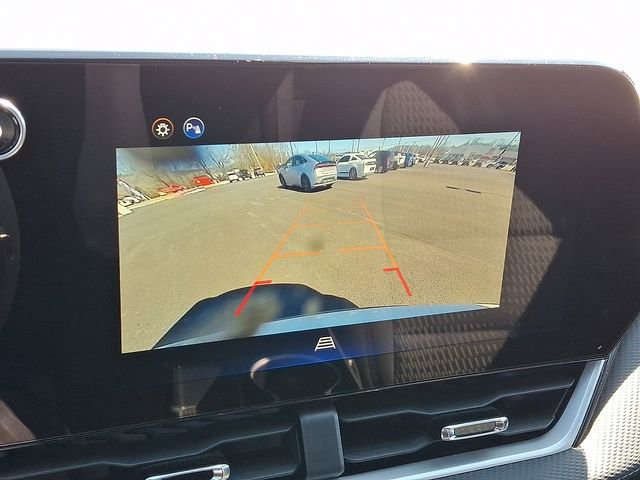 Used 2026 Chevrolet Equinox LT image 4