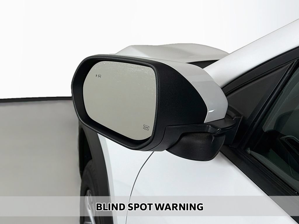 Used 2026 Chevrolet Equinox LT FWD image 6