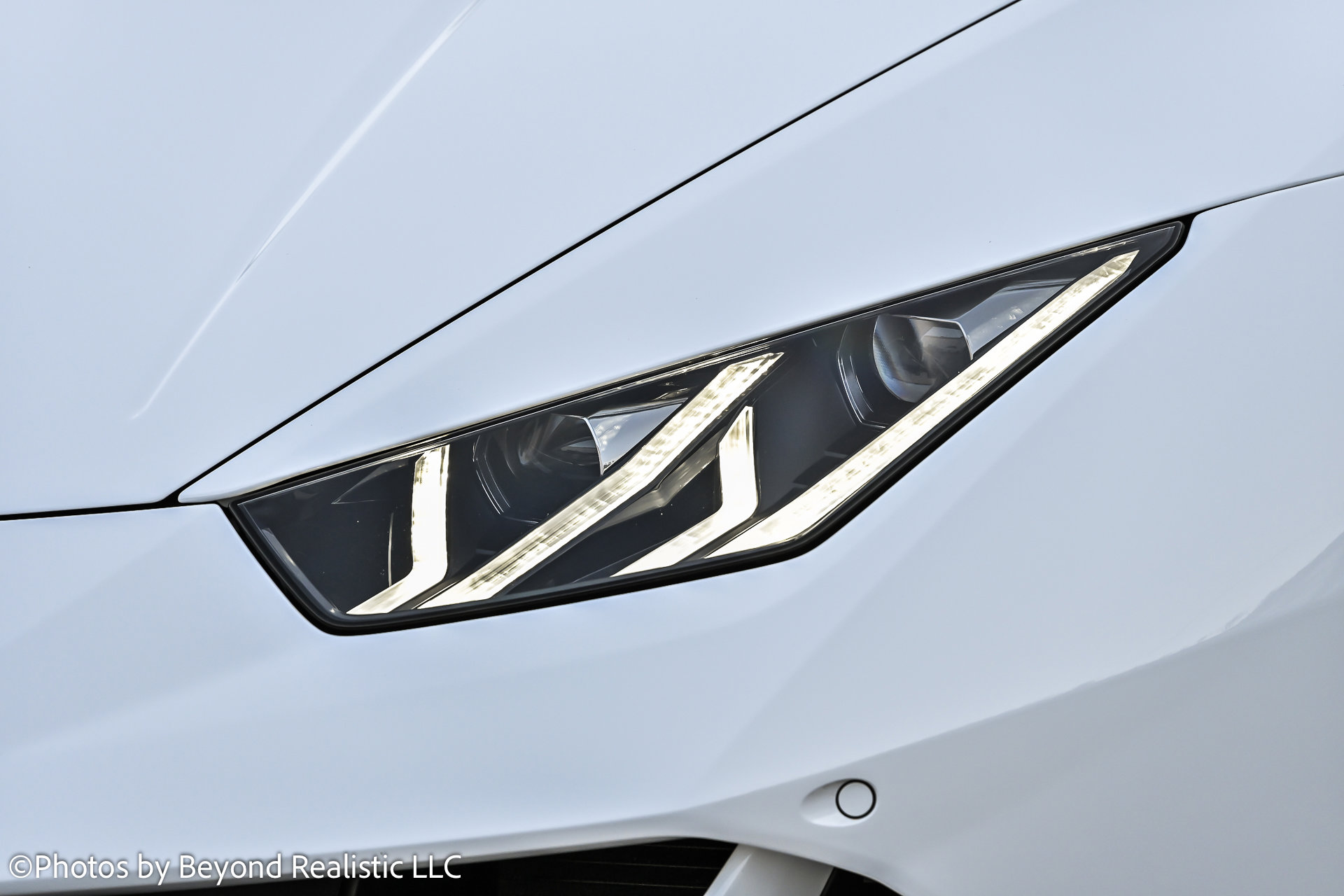 Used 2024 Lamborghini Huracan EVO image 12