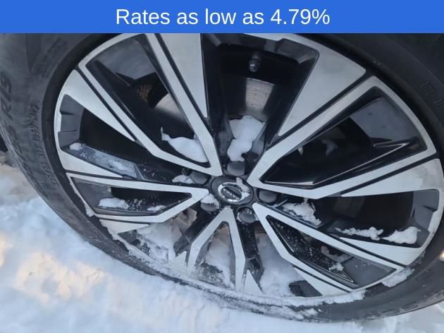 Certified 2023 Volvo XC60 B5 Plus w/ Climate Package image 16