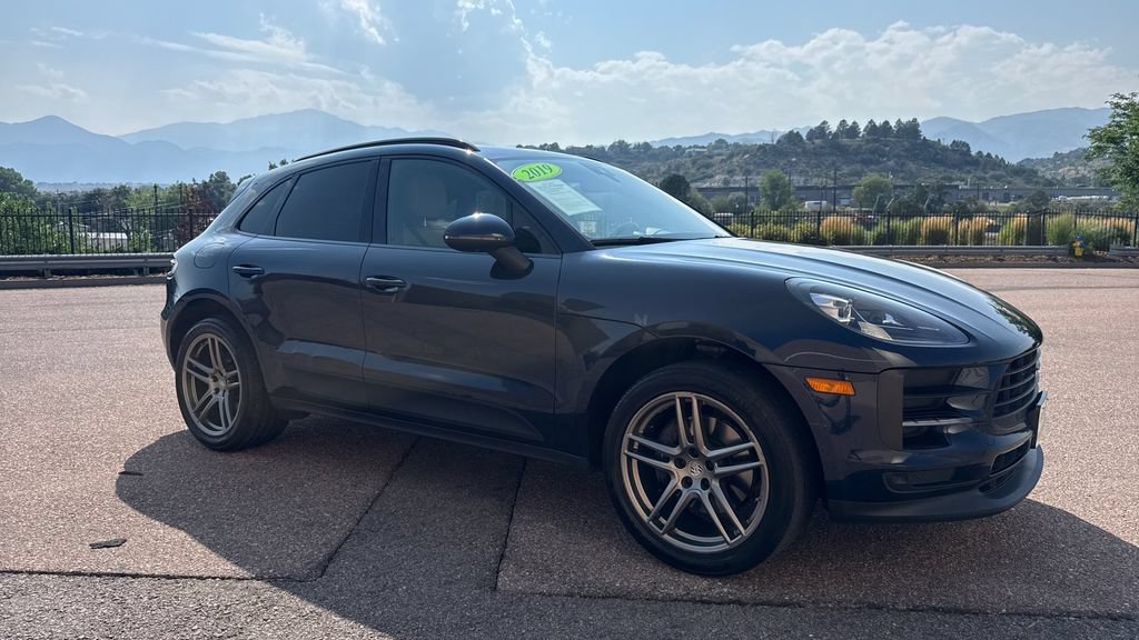 Used 2019 Porsche Macan AWD/4WD image 18