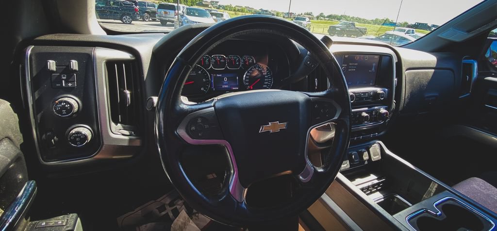 Used 2014 Chevrolet Silverado 1500 LT w/ LT Convenience Package AWD/4WD image 2
