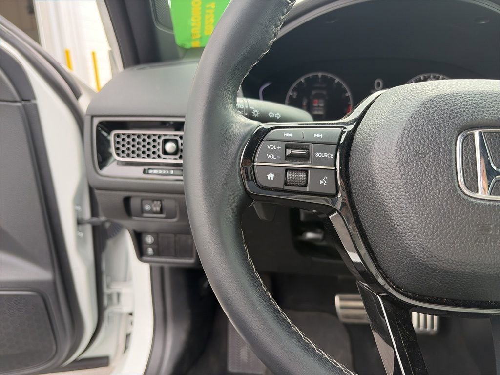 Used 2023 Honda Civic Sport image 17
