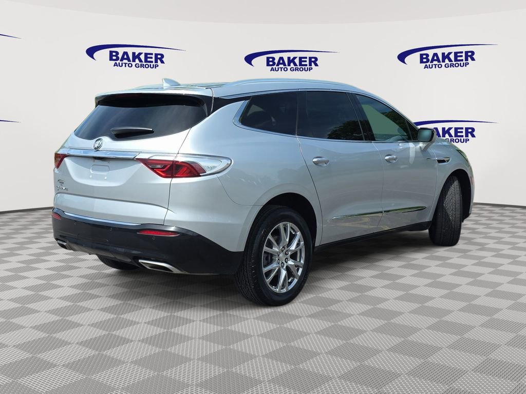 Used 2022 Buick Enclave Premium AWD/4WD image 5
