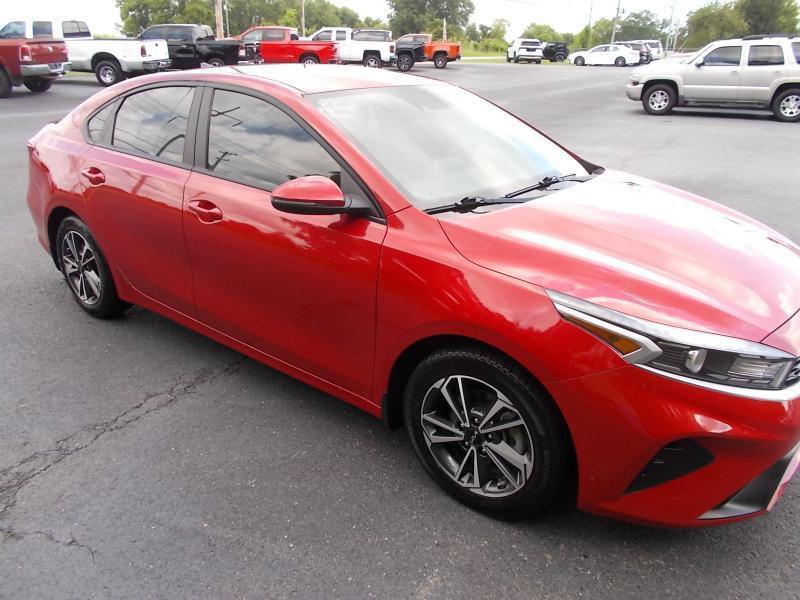 Used 2023 Kia Forte LXS w/ LXS Technology Package FWD image 11