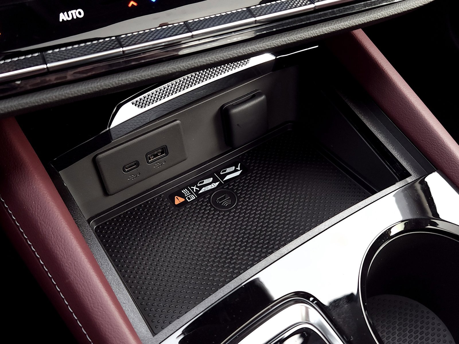 New 2025 Buick Envision Sport Touring image 16