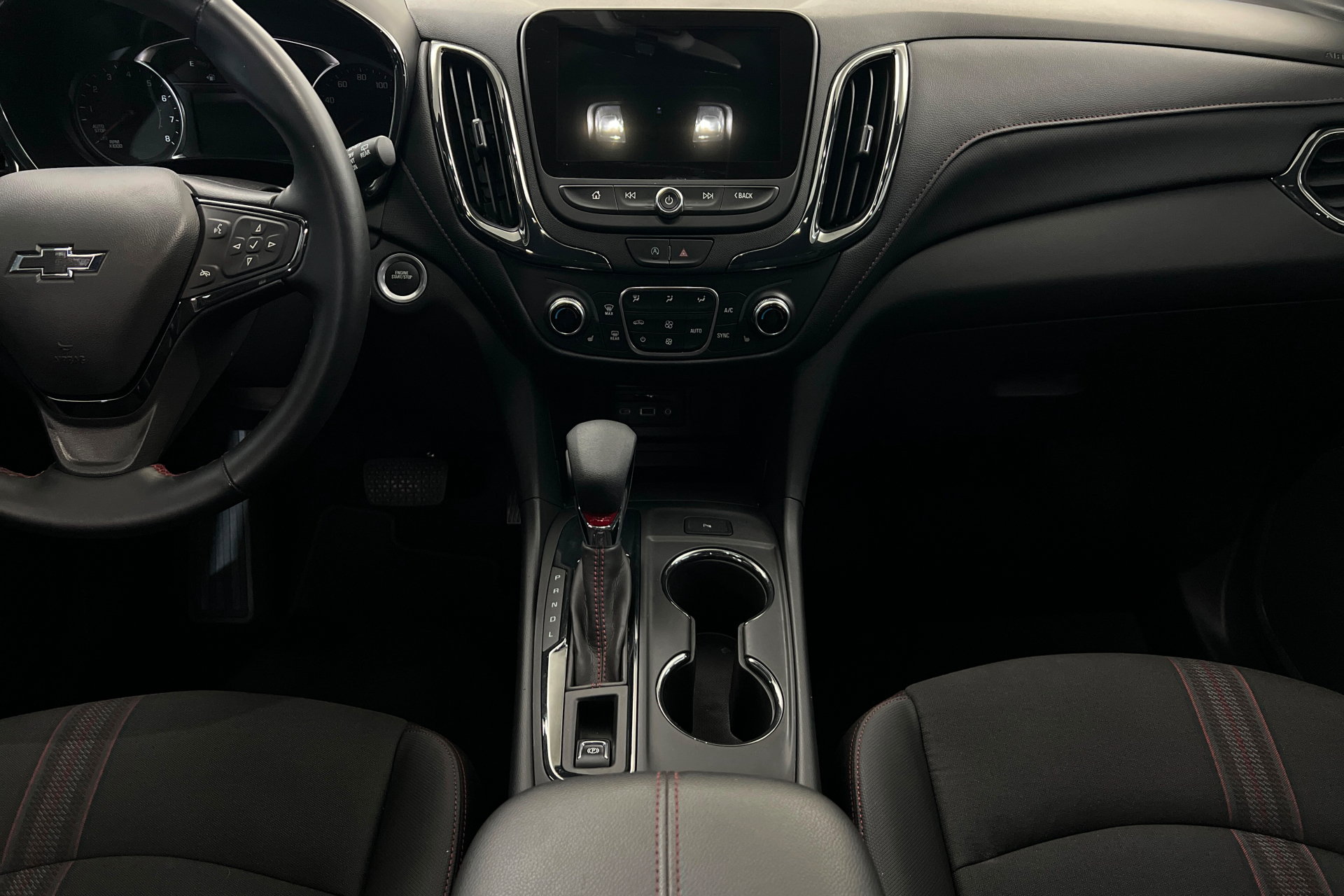 Used 2024 Chevrolet Equinox RS FWD image 14
