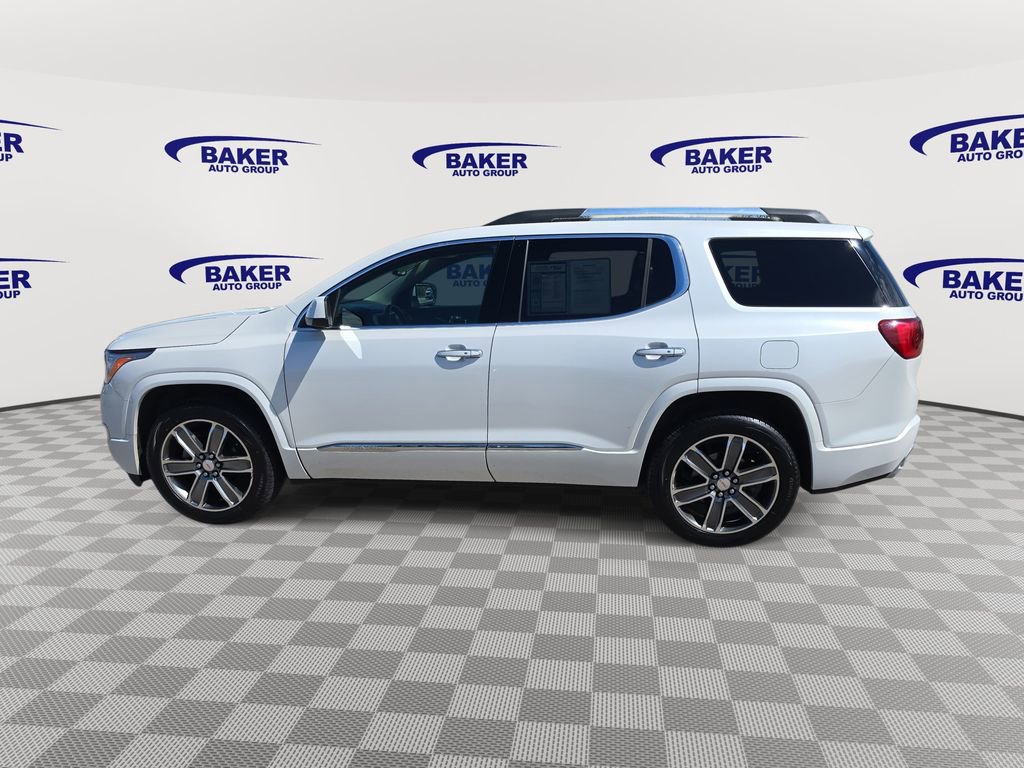 Used 2017 GMC Acadia Denali w/ Technology Package AWD/4WD image 8